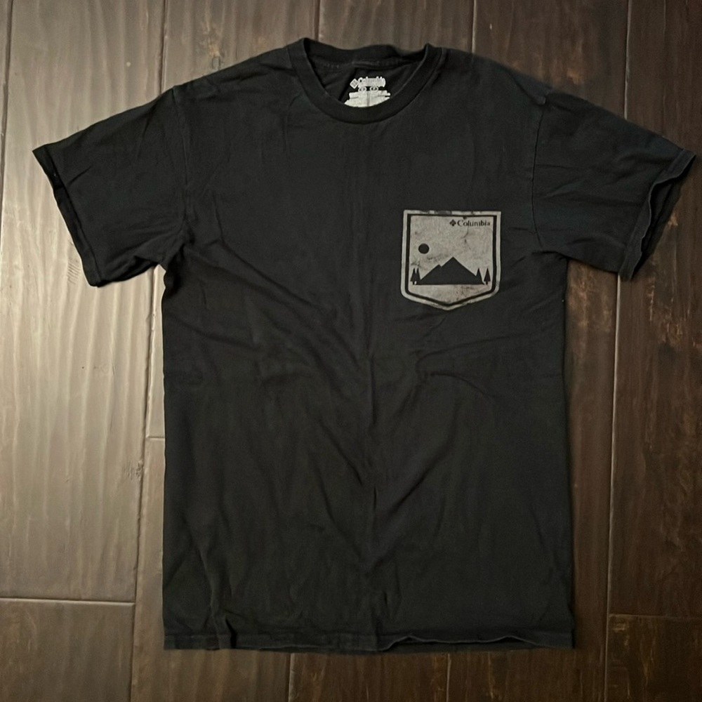 Columbia Men’s size small T-shirt